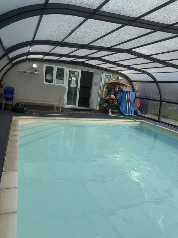 Burstow Park Pool